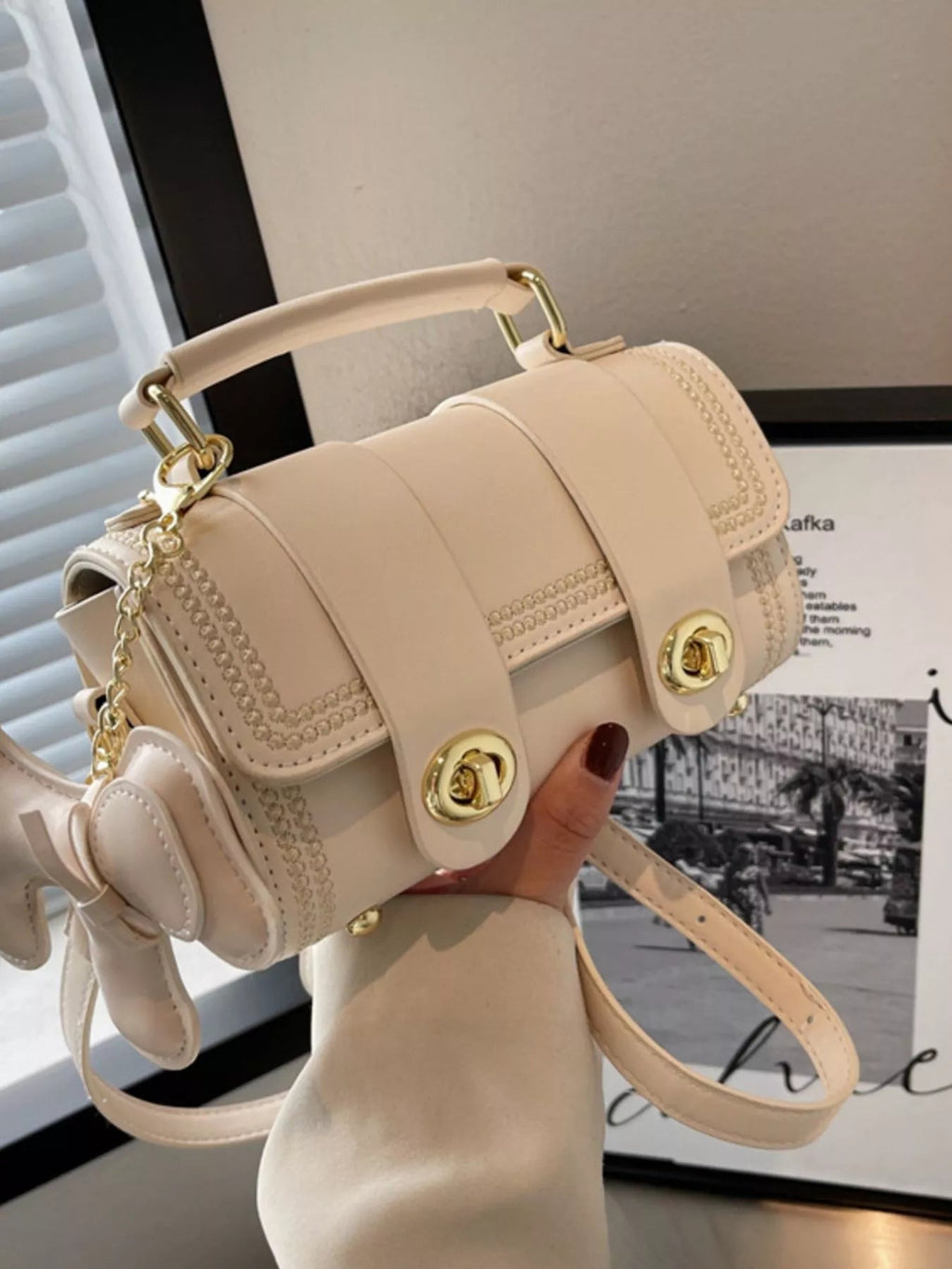 Mini Leather Crossbody Bag - Stylish & Charming Handbag